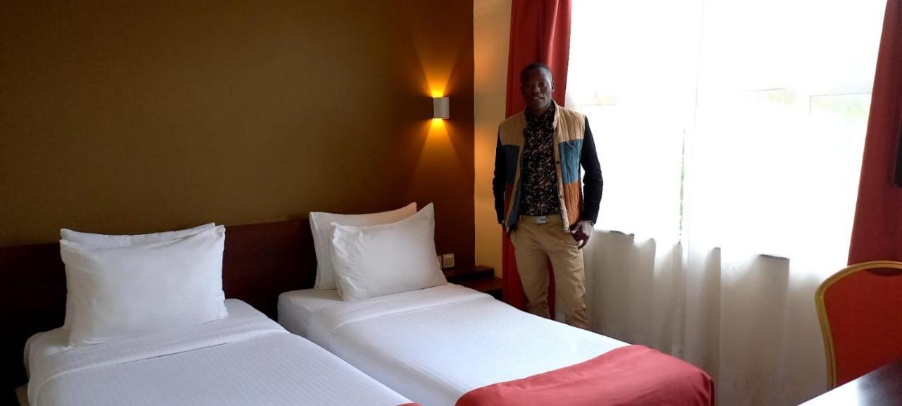 Hotel Sunrise Nairobi Bagian luar foto